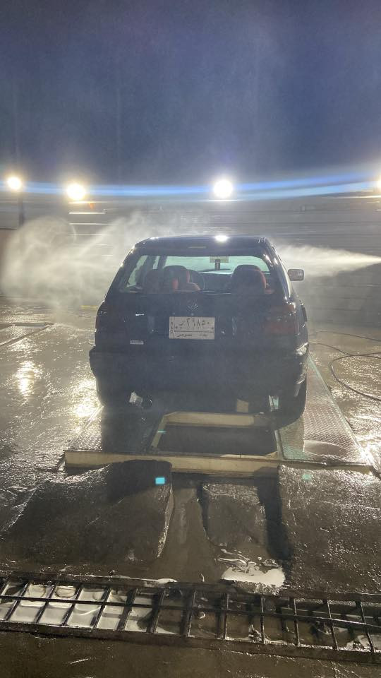 سلام عليكم 
كولف موديل 1992
داخل نضيف
صدر نص عمر
محرك ٢٠٠٠
كير عادي رياضي
مكفولات
السياره يحتاجله شويه ترتيب 
سعر٣٤
***********
