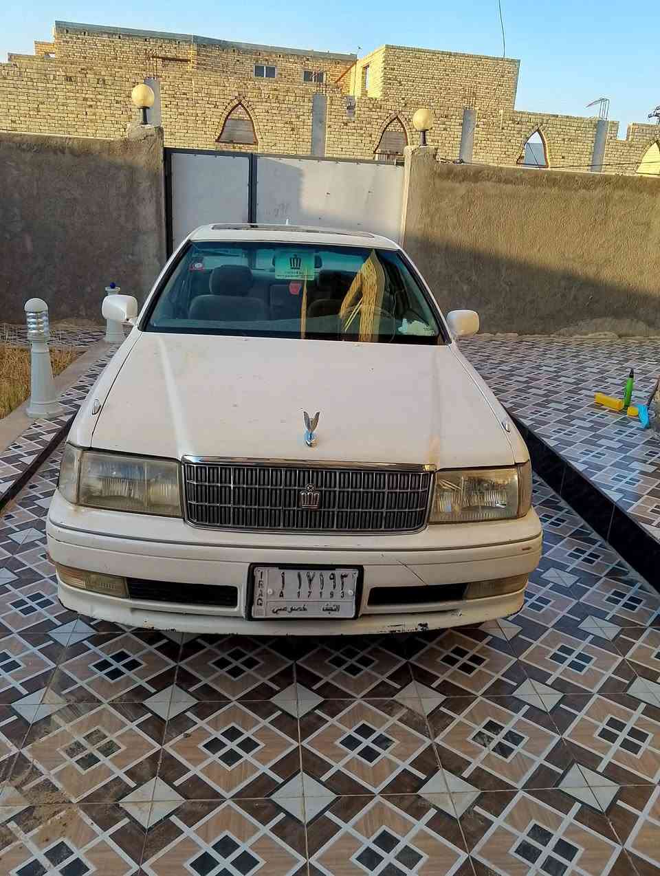 مكلف بنشر سياره راس اثور جاهزه للخير كصه جنطه ادوات مكان سيار شطره سعر (٢٥)***********
