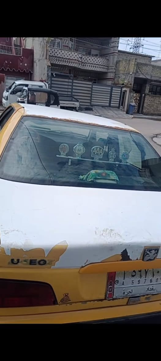 سلام عليكم بيجو بارص موديل ١١ تخم تاير جديد كير جديد صدر جديد الداخل نضيف كهربايات كلهة شغالة المكينة بيهة بدايت تبخير رقم بغداد مكان السيارة بغداد السعر ٢٤ او بيهة مجال ***********
