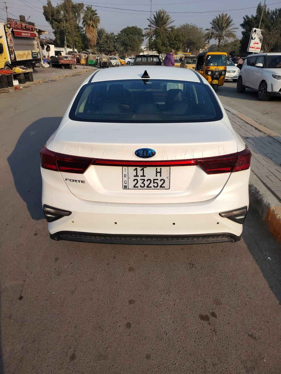 فورتي 2020 وارد كندي ابيض رقم بغداد حادثة جاملغ خلفي ايمن وبيه طخطخات بصيطة الكير سيفتي المكينة 2000 دوش كفالة بسمي السيارة مكاني زعفرانية /***********
