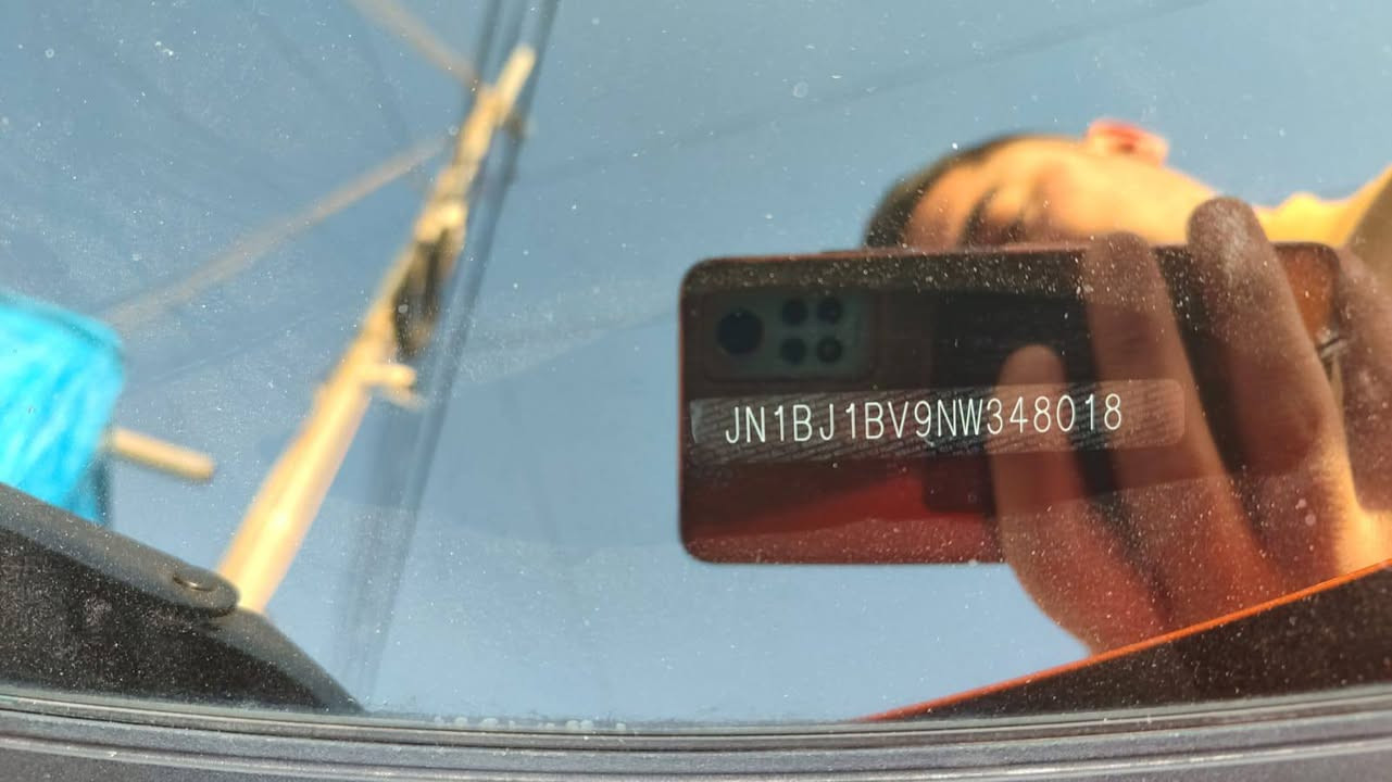 نيسان روج 2022 كامل المواصفات
ماعدا البانوراما مبدل الجاملخ الامامي فقط بدون ارباك أو دواخل ابدا وارد امريكي 4 سلندر
 محرج 2000 يمكن التئكد من رقم الشاصي 
سيارا نظيفه جداً جداً جداً مشاء الله موجود في ضواحي اربيل 
للتواصل ***********
