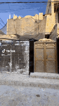 بيت للبيع مساحه 100 الوان خضرات دسيم مقابيل 73 بيت على ركن وعلى شارع 1...