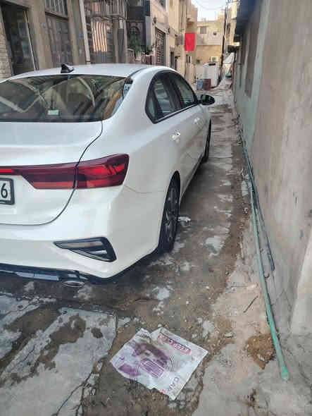 سلام عليكم فورتي وارد أمريكي الحادث جاملق اليسر وربع الباب اليسر مديل ٢٠٢١ ماشيه ٤١ مكينه 2000 نص فول بسمي هاذا رقمي *********** السعر ١٥٠ ورقه وبيها مجال المكان بغداد الجديده
