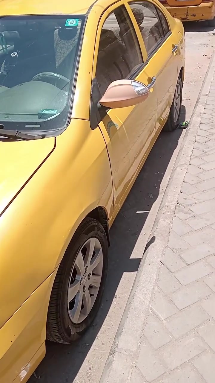 سلام عليكم نيفان موديل 2011بغداد للبيع سياره جاهزه مابيها اي نقص ولا ضربه سياره بلاديه بس اشويه بيها جراد السعر 42 وبيها مجال قليل العنوان مدينه الصدر قطاع 69 خلف افران الكياره للستفسار اتصال على هذا الرقم ***********
