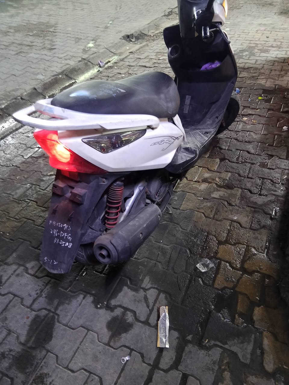 السلام عليكم دراجه ماكس ثعلب مقفوله من تاير للتاير دراجه شلعتهة فول كلجات رياضيه دراجه نظيفه الله شاهد قبل سبوع نزلته من رمبه السعر خاص***********
