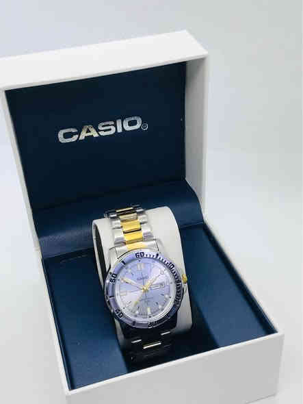 ساعه كاسيو casio
طلاء ثابت 💯
منفذ شهري يومي 💯 
ضد الماء 💯
سير مختم كاسيو 💯
مكينه اومكس ياباني 💯
ساعه كاسيو casio
للحجز والااستفسار واتساب *********** بغداد
