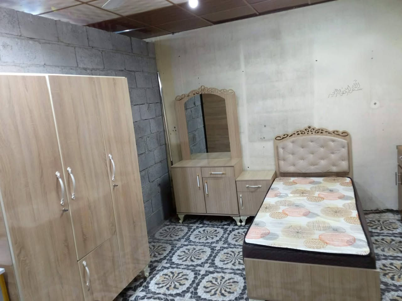 250 وبي مجال غرفه نوم نفر واحد


**إذا كنت صاحب هذا الإعلان وتريد حذفه لأي سبب، رجاءا أرسل رسالة إلى الدعم الفني**