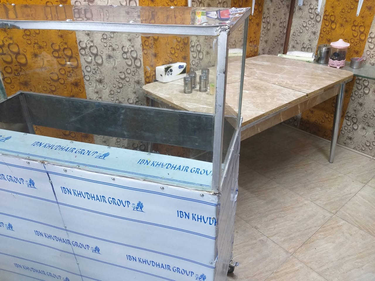 مطعم متكامل للبيع للإستفسار الاتصال على رقم ***********
