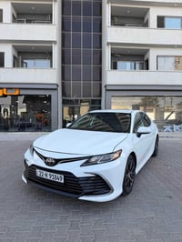 كامري LE • ٢٠٢٢ • بدون صبغ