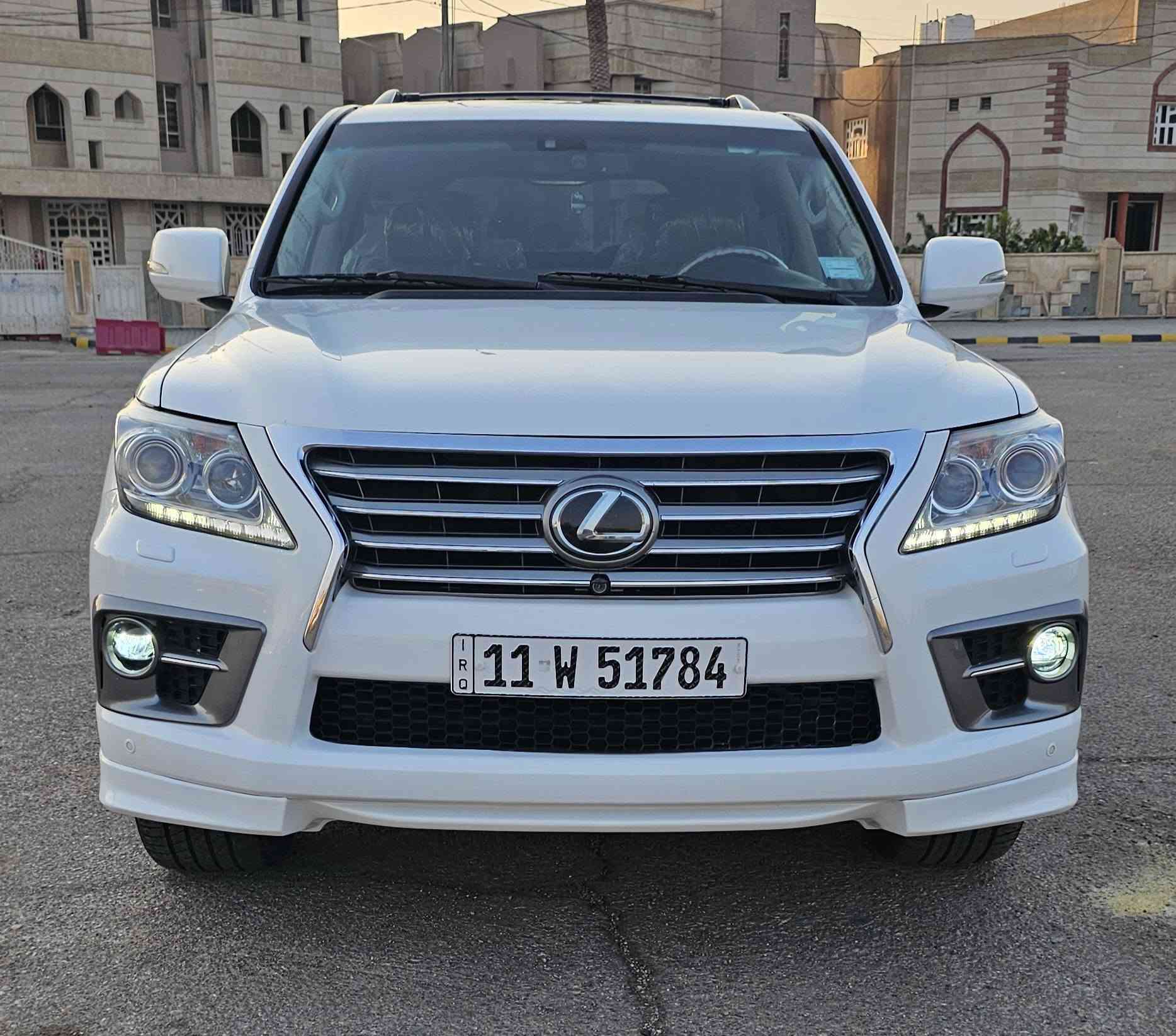 ‏للبيع لكزس LX 570 2013
رقم بغداد انكليزي بسمي تحويل ثاني يوم
          {  السعر  329  ورقة  }
السيارة مكفولة  مكفولة  ما عدة البسونار
——— 👇المواصفات 👇———
اللون: ابيض صدفي 
فول مواصفات ١/١ 
8 سلندر محرك 5700 
* داخل قرميدي 🟠
* 4 كامرات 🎥
* سلايت
*   كراسي جلد 
*   كراسي كهرباء 
* تبريد ثلج 🥶❄️
*   تدفئة تبريد بالكشن
*   ٣ شاشات اصلية 🖥
*   تشغيل عن بعد
*   جكات 
*   فور ويل
*   أنظمة قيادة
*‏ CRAWL نظام 
*   ثلاجة 
*   فول تحكم ستيرن 
*   ستيرن كهرباء
*   دبل كير ( عادي+ اوتوماتيك)
*   شفتات كير بالاستيرن
*   دبل حساس ( امامي+خلفي)
*   مرايات كهرباء (شفط)
*   لايت عدسة زنون عالي ناصي 
*   زراك لايت
*   ويل 20 🛞
*   ماشية 155 حقيقي

* السيارة بالواقع احلا من الصور 😍❤️

مكان السيارة كوت مركز المدينة📍

للأستفسار الأتصال ⬇️ ☎️
***********
