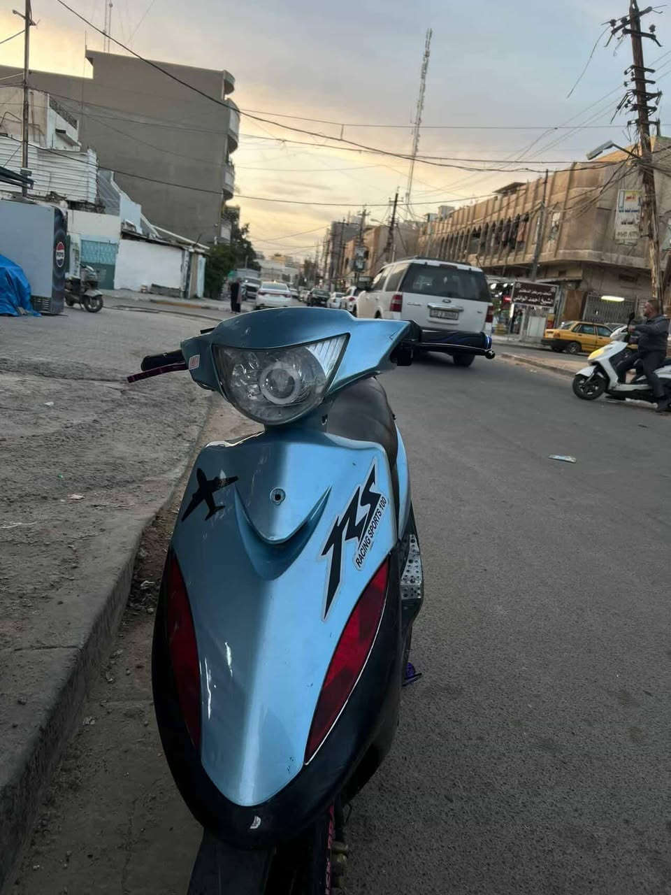 سلام عليكم دراجه ماكس للبيع المكينه مفتوحه مره وكلشي شغال بيه سلف هندر اشاير ومستعجل ع بيعته وسعر بل خاص +ليرده يراسل خاص رقمي ***********
