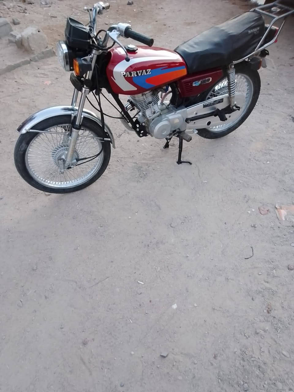 السلام عليكم دراجه ارشا للبيع رقم وسنويه موديل 20 طالعه بل 21 كفاله نضيفه كلش وكله شغاله مانقصه شي السعر مليون و 350 )  1350 )  عنواني بالزبير الشراي
  اتصال ***********
واتساب ***********
