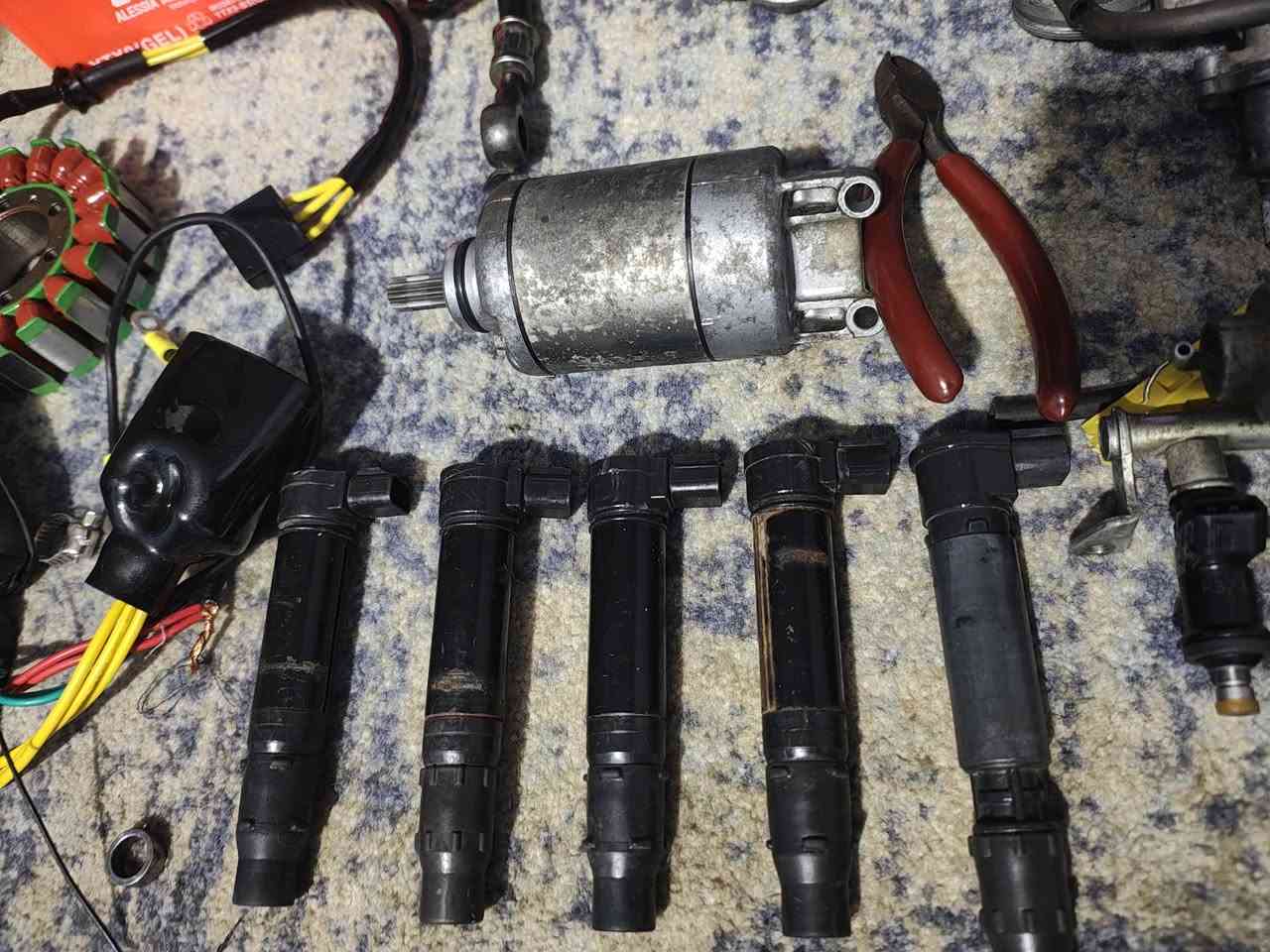Buen día pongo a la venta todo para Honda CBR F4i funcionando al 100 todo se va baratoo 
        
            Hago envios por mercado libre


**إذا كنت صاحب هذا الإعلان وتريد حذفه لأي سبب، رجاءا أرسل رسالة إلى الدعم الفني**