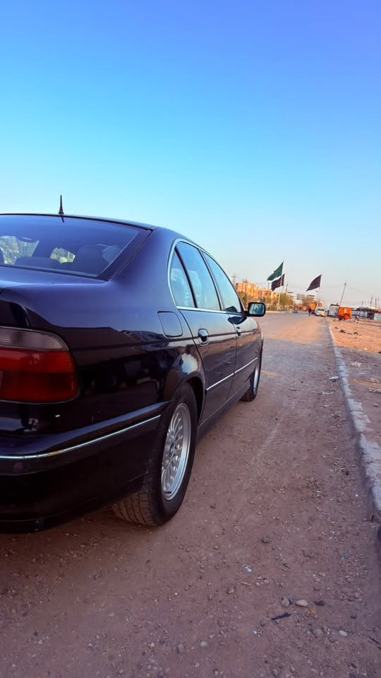 سلام عليكم BMW صقر 528i
السياره بدون ضربه فول مواصفات
عده الفتحه تبريده ثلج ماشالله
محرك جديد مسكر مصار اهواي من شاده اله البدي ماله بدون اخياس ولا جراد والباقي كدام عينك كيره وضعين سياقه سبورت
واتماتيك كهريات كله شغاله
وصاحبه موجود بل نجف مداور ثاني يوم سعر 80 مكاني  ميسان ***********
