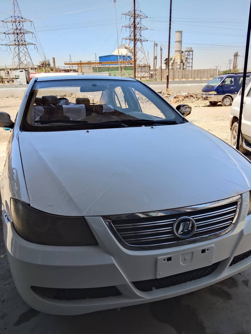سلام عليكم سيارة ليفان 620 2011 سيارة بسمي تحويل مباشر السيارة نقصها كمبريسر تبريد فقط كير ومكينه خير من الله السعر 38 وبيه مجال قليل رقمي *********** بي واتساب

