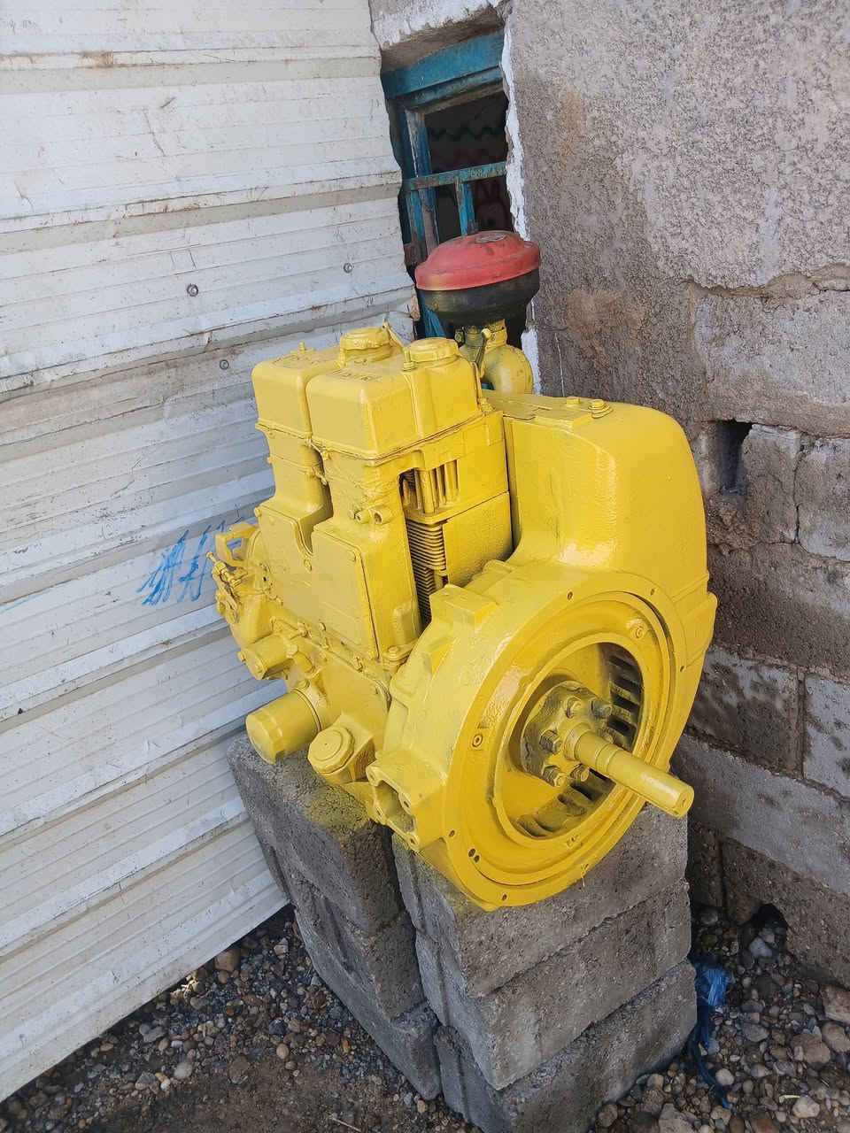 سلام عليكم محرك البيع شقال بس بي نقص قراض اني بيع لاشه السعر 300وبي مجال ***********
