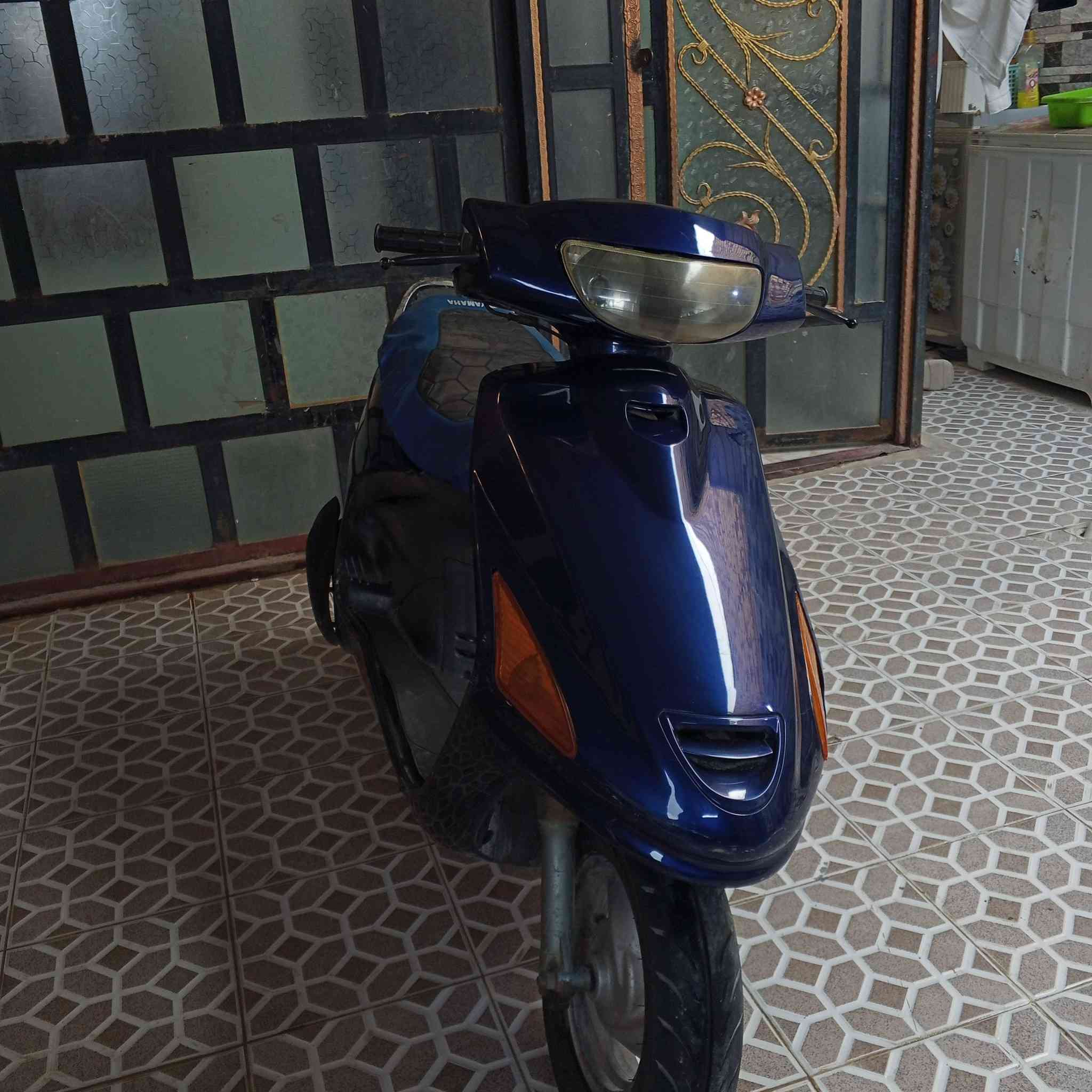 سلام عليكم دراجه فراشه للبيع مفتوحه مره وحده ومره ولفات بس دراجه خير من الله كلها شغاله سلف هندر كهربائيات كلها من عده الشاير ولايت الخلفي سعر 300وبيها مجال للطيبين 
العنوان الديوانية مركز 
***********
