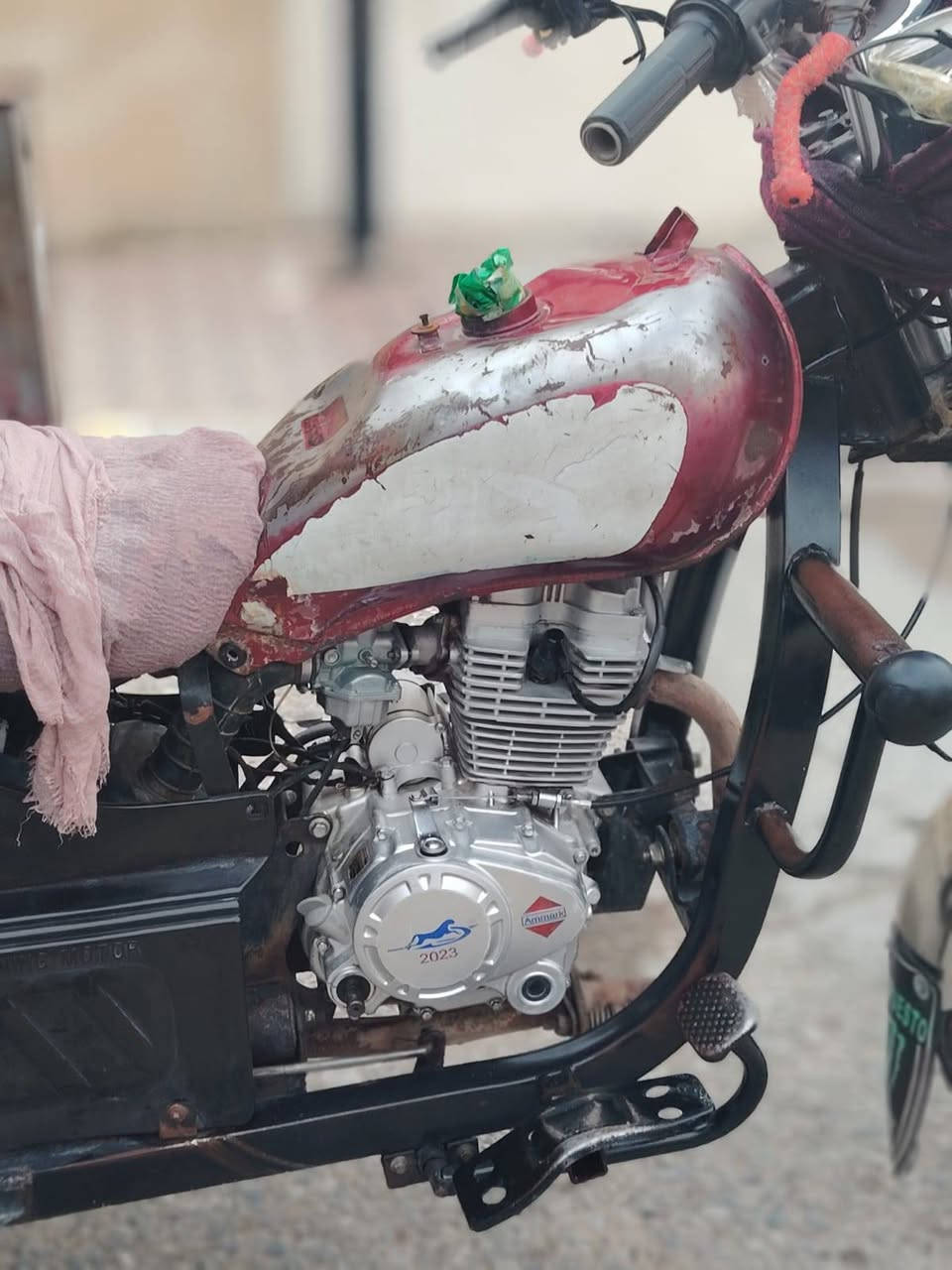 سلام وعليكم ستوته للبيع نضافه خير من الله موديل 2017 محرك 2022صفر مامفتوح كير بوكس بلدي جديد  مال شغل جاهزه بس تطلع عل شغل طلب عليها 975 وبي مجال حك الجيه بيك خير ودلل مكان الستوته كركوك خاص ماجوب مامتواجد عل فيس هذا رقمي خابرني ودلل ***********
