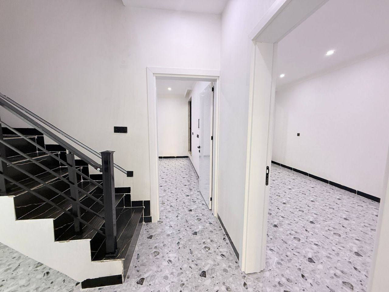 #عقارات_حبيب_علي
🔸سند طابو يتسجل بإسم اي عراقي
📍أربيل- منزلين لبيع حي فرمانبران قرب شارع كورنيش ع شارع 20M
➖مساحة 171M+171M طابقين 
يتكون⤵️
➖5غرف نوم 
➖استقبال-صاله-مطبخ-مجموعه صحيات-كراج

***********
***********
لمشاهدة الفيديو والسعر والباقي من العروضات ادخل للقناة رابط القناة👇
https://t.me/habeb2ali

#عقارات_اربيل #شقق_للبيع_اربيل #بيو_لبيع_اربيل  #فلل_للبيع_اربيل #مجمعات_سكنية_اربيل
 #عقارات_كردستان  
#استثمار_عقاري_اربيل #عقارات_بغداد_سليمانية_اربيل  #عقارات_شمال_العراق 

12 دفتر 50 ورقه
