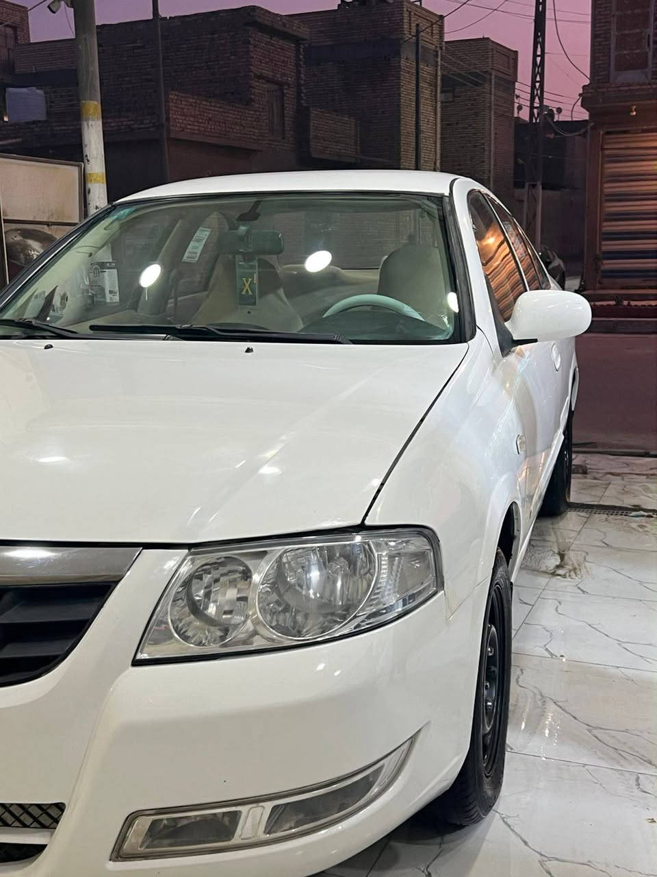 السلام عليكم نيسان مديل 12 رقم دولي سنويه لل 30 بسمي بيهه قطعتين تبديل وباقي مكفول بدون داخل مكينه وكير وتبريد تدفئه جاهزة وتخم تأير جديد الاستفسار تصال ع رقم *********** السعر 86وبيهه
