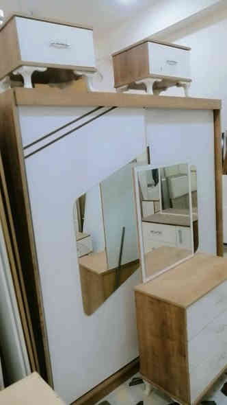 السلام عليكم اليوم وصلت غرف نوم بوب نضيفه وسعر كلش حلوو نضافتها 100  الون ابيض تركي درجه اولى***********
