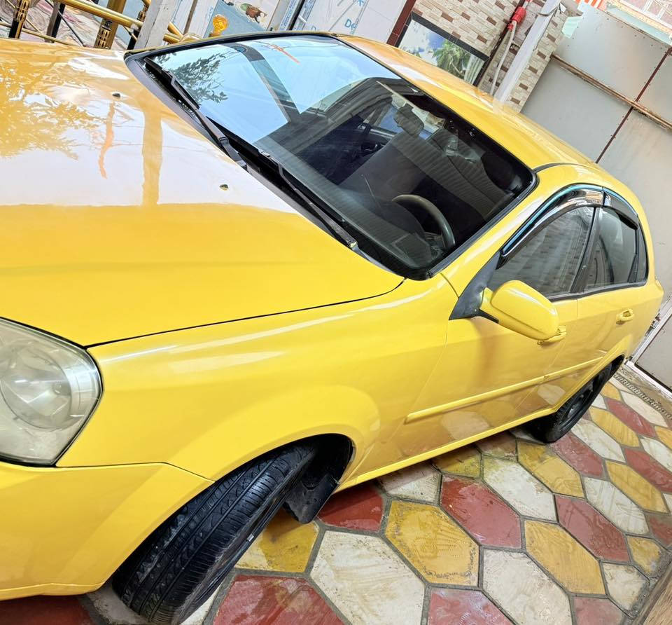 السلام عليكم
اوبترا  خليجي موديل 2006
كير اوتوماتيك 
كفاله عامه من الضربه والتبديل 
سياره جديده مال جناي
كير جديد 
مكينه جديده حاويه 
حداديه خلفي وامامي جديد 
تخم تاير جديد 
مصفره هيئه وغرامات 
تبريد ثلج 🌨️
رقم قادسيه 
السعر52
مكاني حله المركز
الاستفسار 
***********
