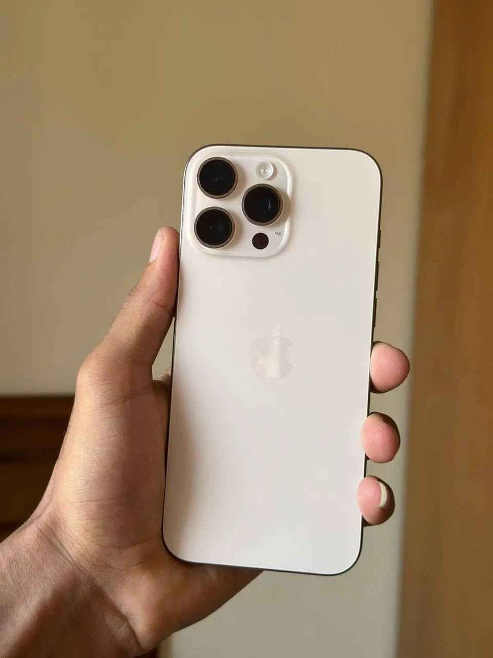 السلام عليكم ايفون 16 برو ماكس بعده جديد ملحقات كامله 🔋99
ضمان بقي 4 أشهر تك خط ذاكره 256 السعر مناسب جدن جدن للاستفسار اتصل *********** المكان ناحية الزاب ملاحضه بيع فقط
