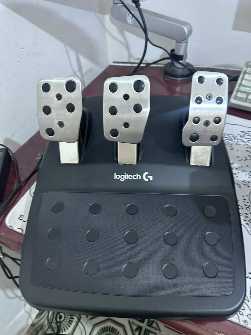 السلام عليكم توفرن عندي وجبة دركسونات نضيفة حيل 
1: دركسون لوجتك g920 نسخة اكس بوكس سعر 250 مع الگير وبي مجال قليل كلش 
2:دركسون v10 pro استخدام سبوع يجدح بعده سعر 275 وبي مجال قليل 
3: دركسون g29 جديد لوك ما مفتوح أنت تفتحه بأيدك نسخة سوني سعر 400 وبي مجال قليل كلش 
3 دركسون g29 مستخدم سبوعين استعمال قليل كلش سعر 300 وبي مجال قليل كلش 
عواني واسط العزيزية وعندي توصيل للاستفسار خاص او واتساب ***********
