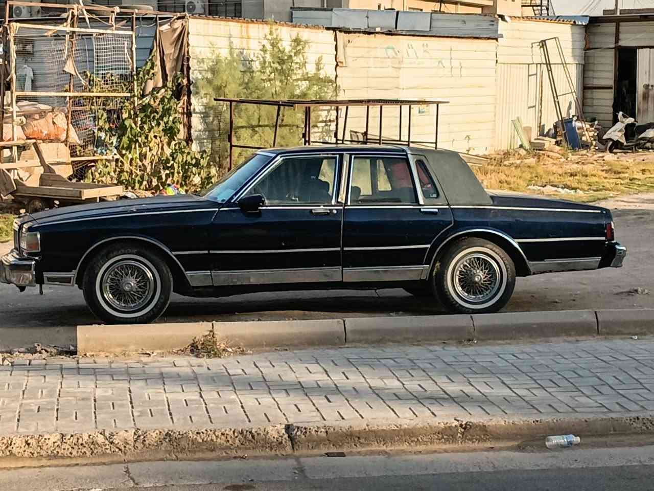 السلام عليكم كابرس مديل ٨٩ رقم بغداد سياره كيرومكينه بلادي بسمي السعر ٤٠ وبيهه مجال التواصل ***********
