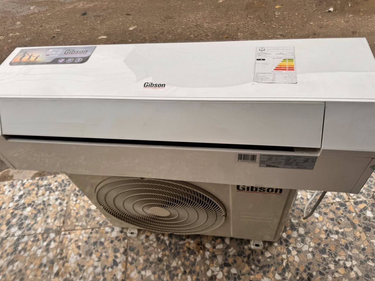 السلام عليكم سبلت جبسون ٢طن غاز ٤١٠ انتاج ٢٣ نضيف كلش جهاز كله بلادي وضع الشركة غراضه كامله سعره ٤٧٥ الف 
سبع ابكار مقابل ثانوية الانتصار 
*********** ابو جود
يوجد توصيل داخل بغداد
