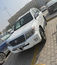 لاندكروز ٢٠٠٨ • ٦ سلندر • كير عادي