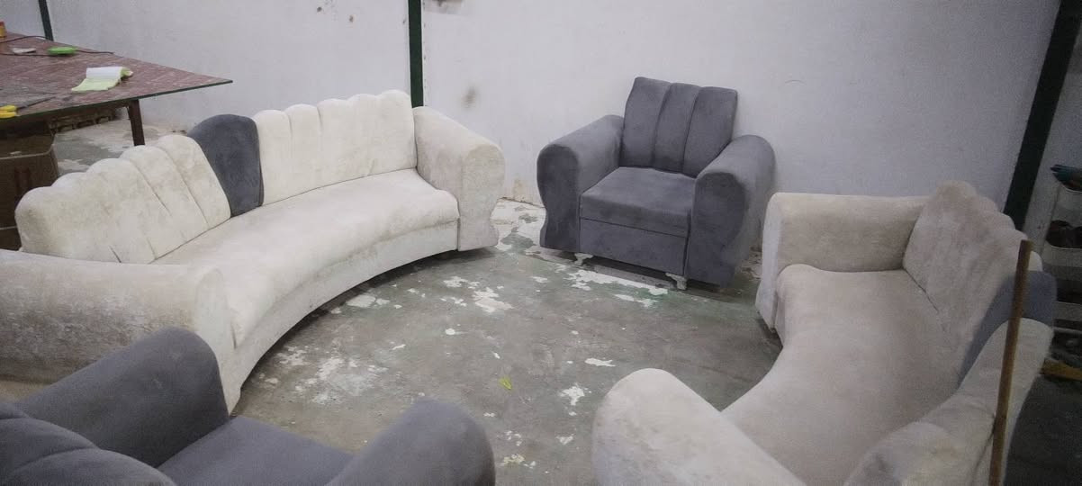 تخم قنفات مودرن نضيف جدا ماركة تركي مابي اي ضرر 10نفرات السعر 250الف 
للتواصل *********** النجف, العراق

