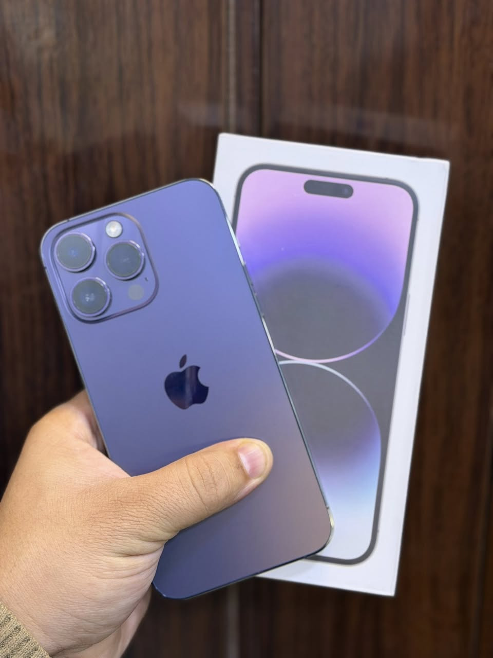 ايفون 14pro Max ذاكره 256 نموذج M بطاريه 86 مكفول السعر 900 الف مكاني شارع فلسطين هاتف ***********
