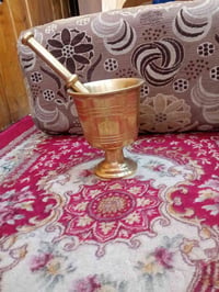 هاون نحاس • ٢٫٥ كغم • ارتفاع ١٦