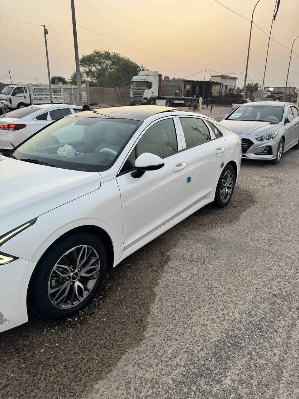 ‏ K5 خليجي موديل 21
‏فول مواصفات كفالة عامة من الضرب أو الصبغ التبديل ما عدا بارد بداير الخلفي أربيل باسم شركة سنوية بشهر الخامس تخلص مكان السيارة البصرة
‏السعر 200
‏ *********** ￼
