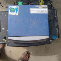 عاكسه مكزمه الاصليه ب 100وبيها مجال 07724842342