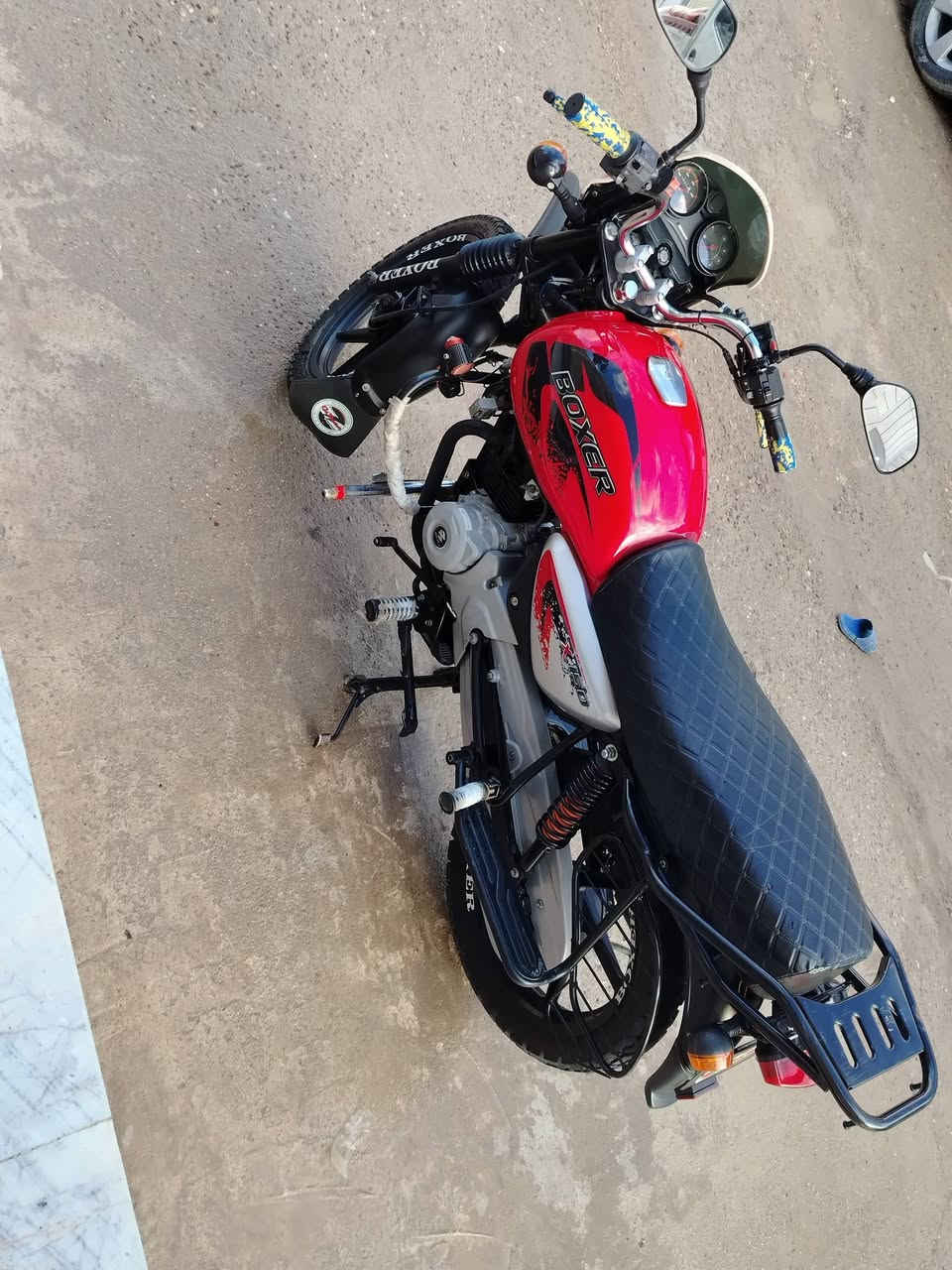 السلام عليكم درجه بوكسر 2023دراجه نضيفه جديده السعر مليونين ونص ***********
