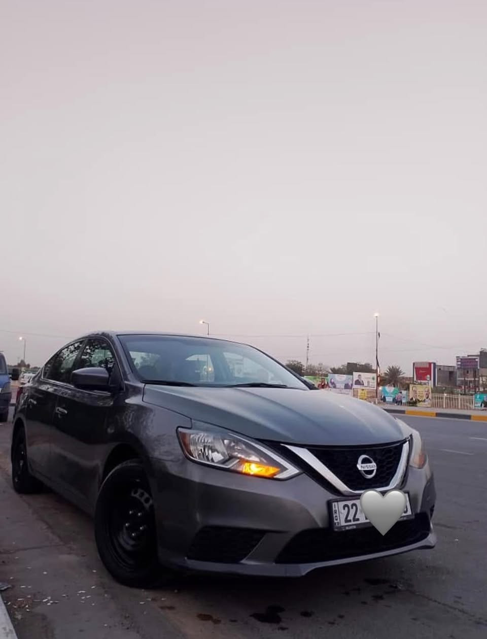 السلام عليكم 
نيسان سنترا موديل 2018🩶
أمريكي وارد كندي 🇨🇦 
السيارة حادث فقط نص باب صبغ +بنيد صبغ 
السيارة احلا من الصور بيها تكحيلات بسيطة
السيارة بأسمي تحويل ثاني يوم 
سنوية كاملة+هزة جديدة تروح فقط بصمة
هاتف ***********
عنواني بغداد مكلف بالنشر
