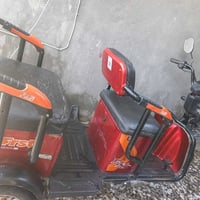 تلات مقاعد • حجم وسط • بدون بطاريات