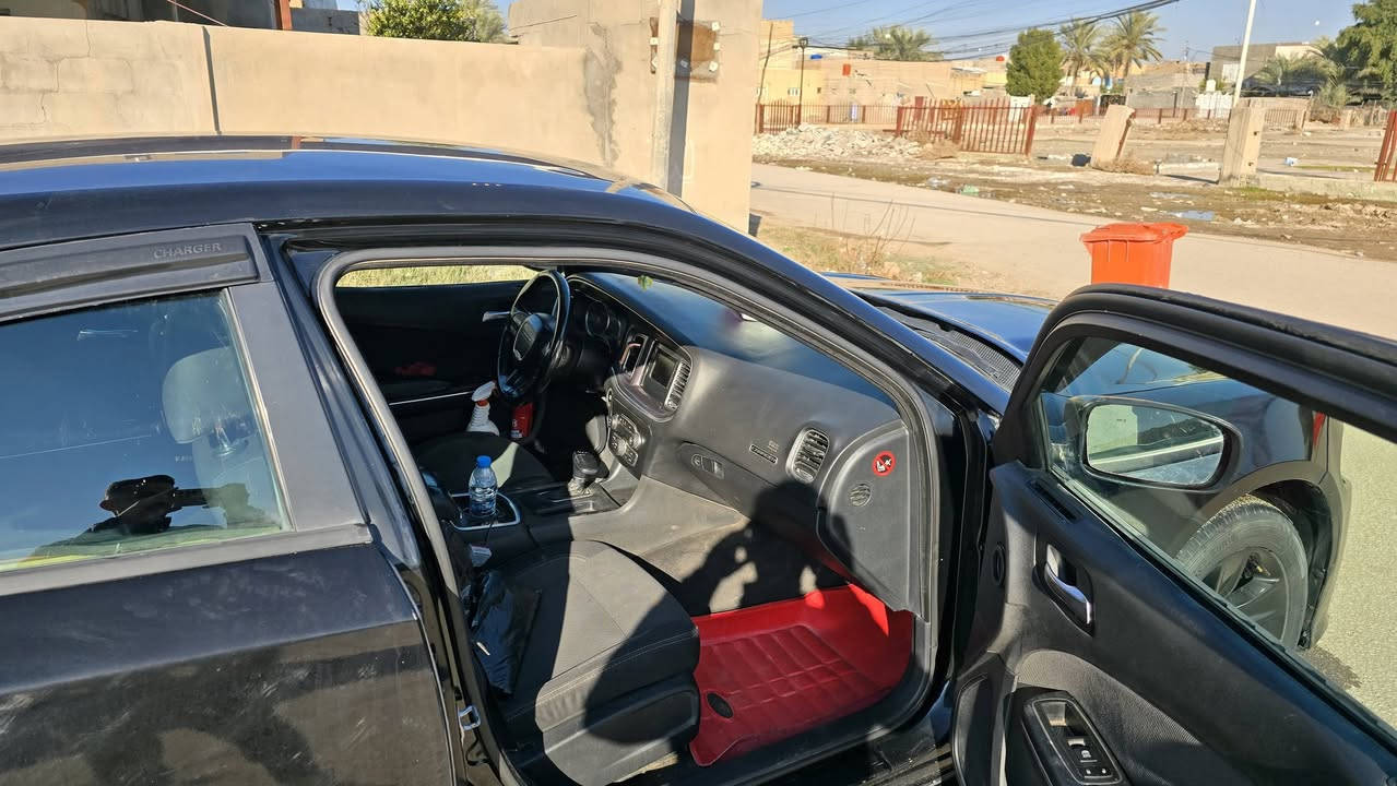 سلام عليكم للبيع جارجر مديل 16 صبغ احزام وتبديل باب ماشيه 140الف السعر 159$ رقم هاتف ***********
