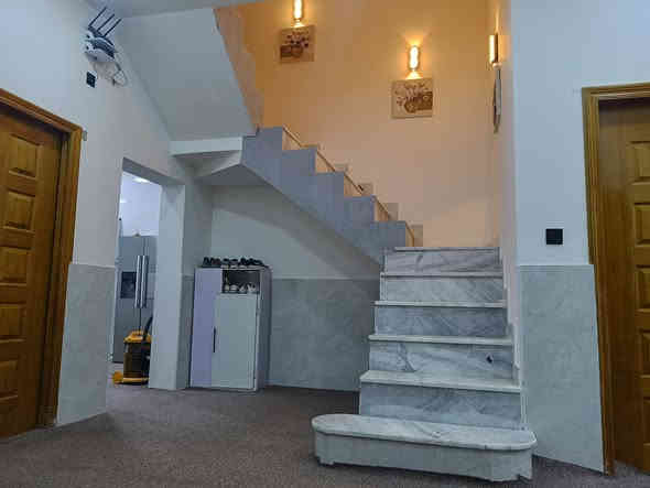 ♥️آللهم صلِ على محمد وآل محمد  💚

🏦 دار مساحه 300 متر زراعي 🏛️ موقع مميز  🏦✅

نظافة %100 طابق واحد بناء 2025 💚

💥توجد كافة الخدمات (ماء ، مجاري ،كهرباء )

المكان 💥⚜️💥( الاسكان الصناعي ,قرب الحسينية ام القبة الذهبية ، قريب على المجمع الاستثماري لموظفي الموارد المائية)

 💥 واجهة البيت على الشارع العام لطريق سوق الشيوخ خلف الحسينيات 💥عرض الشارع 20 متر 

🏤يحتوي البيت على 🏤

💥 غرف نوم عدد 2 🔀💥 آستقبال كبيرة 🔀💥 صاله عدد 2 💥 صحيات عدد 2 🔀💥 مطبخ حار وبارد 🔀💥 طارمه كبيرة 🔀 حديقة كبيرة💥 مناور ❇️

المساحه💥⚜️💥(300)متر (12×25)

💥⚜️⚜️ السعر : 135 مليون قابل للتفاوض 
__________________________________________

 للاستفسار اكثر اتصل بنا على الرقم
***********
او مراسلة الصفحة على الخاص 💙
