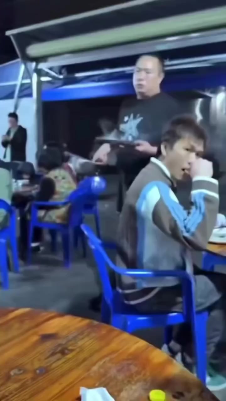 مرطبات و حلويات دجلة يرحب بكم 😍
كل المقدمات الحلوة بأنواعها تلاكوها عندنا الحجم الصغير والوسط والكبير 🤩
عنواننا بغداد حي الجهاد مجاور جامع محمد رسول الله 
ورقمنا *********** 📞
#كيك #مرطبات_وحلويات_دجلة #عيدميلاد #اكسبلور #ترند
