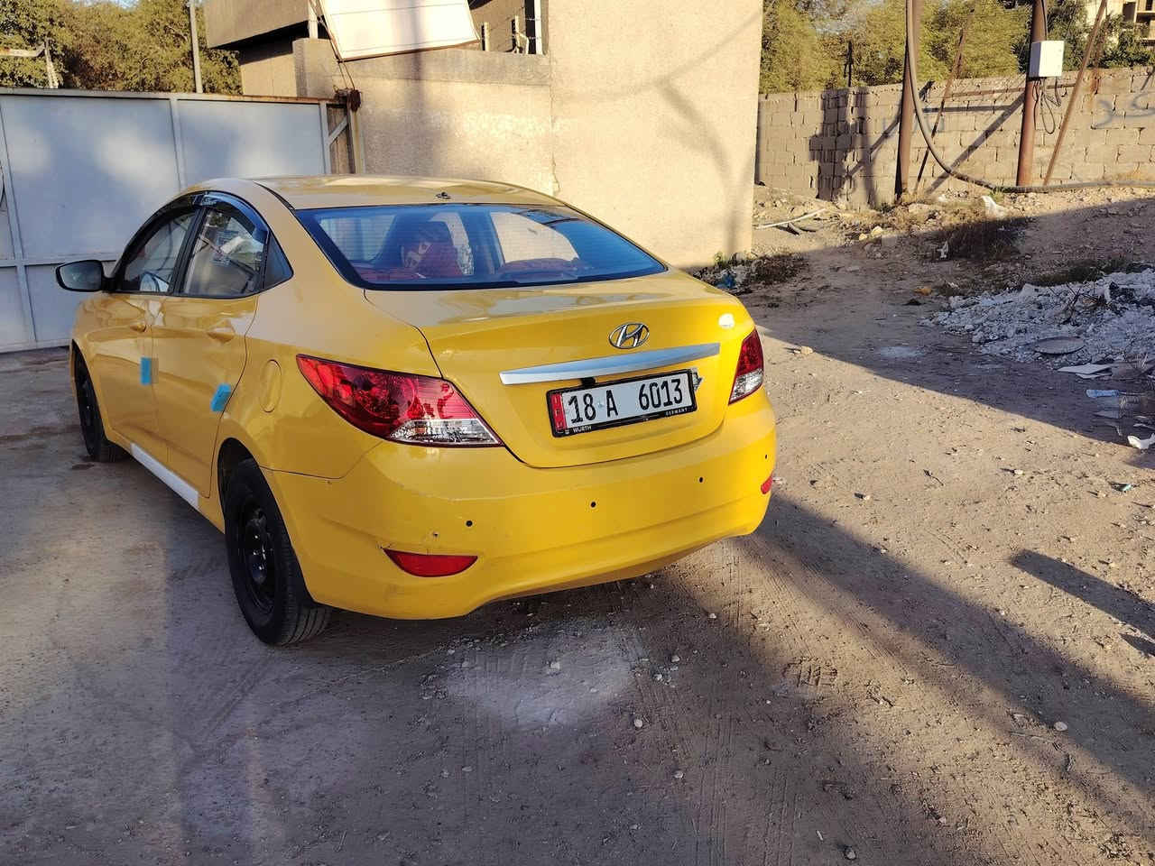 اكسنت موديل 2012 خليجي محرك 1600 مكفوله من الضربه
كير جديد قبل 10 مبدل مكينه بيه خيط بخار بلشهر تنقص عندي نص لتر
تخم تاير جديد
السعر 75
مكاني بغداد الدوره
***********
