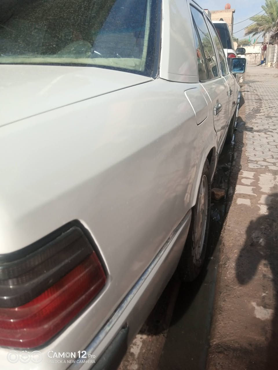 للبيع أو المراوس حسب القناعة
اMercedes-Benz W124 300
موديل 92 
السعر 50 وبيها مجال قليل
 محرك بطّة 3000 جديد ابو الديلكو 
 كير جديد
 تخم تايرات
 حدادية جديدة
 قواعد دبلات، بلاديه 
المكان سماوه 
للاستفسار والاتصال ***********
