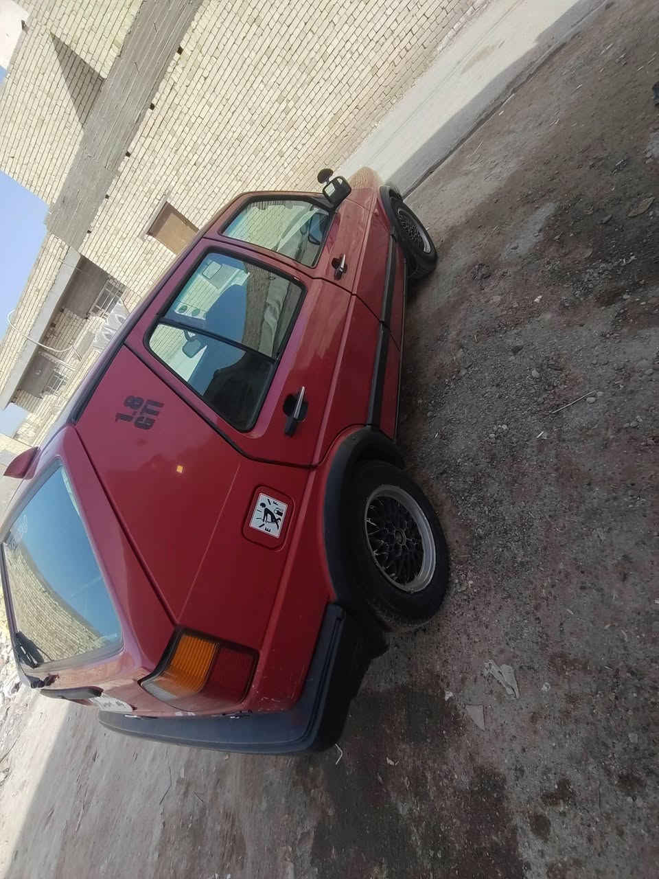 السلام عليكم
 كولف 92 رقم بغداد
 سنويه صاقطه
حائز ثالث
السعر 28
وكالة عامة بالسيارة راعيها موجود 
  السياره على وضع الشركه
 واحله من الصوره للاتصال ***********
والخاص مفتوح وتحياتي للجميع
