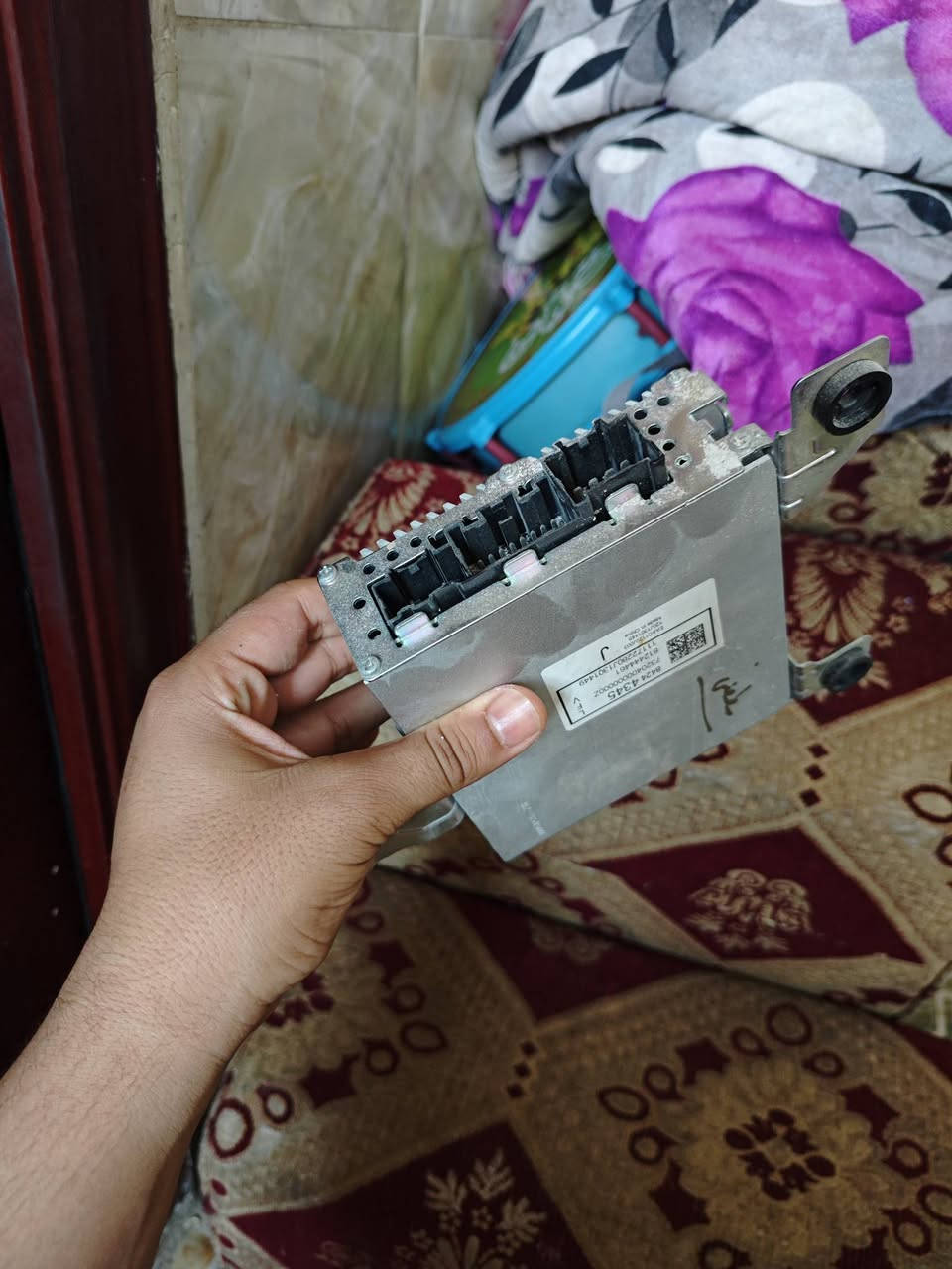 أم بي فاير للبيع 
 لقطعة غيار سيارات أصلية، وتحديداً مضخم صوت ونظام عزل الضوضاء النشط (Audio Active Noise Cancellation Amplifier) الخاص بسيارات شيفروليه ماليبو (Chevrolet Malibu) للموديلات بين 2016 و 2018.
إليك تفصيل وشرح هذه البيانات المكتوبة على ملصق القطعة السعر خاص اخواني قطعه اصلية ومضمونة الاستفسار رقم الهاتف ***********
مكاني النجف الاشرف
