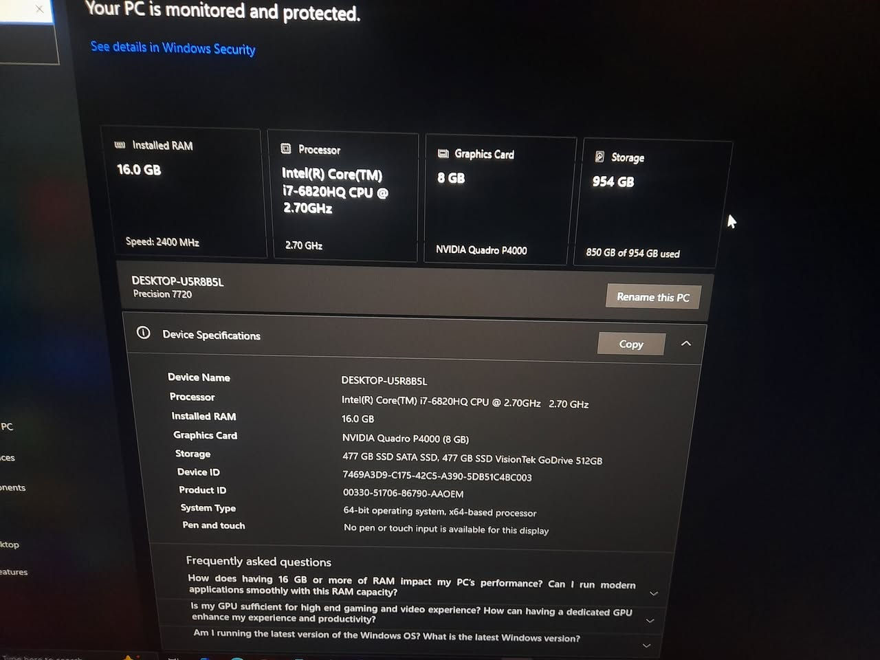​الجهاز المتوفر:
Dell Precision 7720 (Workstation Edition)
جهاز مخصص للأداء الشاق، التصميم الهندسي، والألعاب الثقيلة.
​المواصفات الفنية:
​المعالج: Intel Core i7-6820HQ (أداء عالي وثبات في الشغل).
​الرام: 16GB DDR4 (قابلة للتطوير).
​كارت الشاشة: NVIDIA Quadro P4000 (8GB GDDR5) - (كارت جبار يعادل الـ GTX 1070، يشغل Black Myth و GoW Ragnarök بسلاسة عالية جداً بفضل الـ 8 جيجا بايت VRAM).
​الهارد: SSD NVMe (سريع جداً للويندوز) + هارد إضافي للتخزين.
​الشاشة: 17.3 بوصة FHD IPS (ألوان سينمائية ودقة ممتازة للتصميم).
​الحالة: نظيف جداً، استخدام شخصي، وخالي من أي مشاكل تقنية.
​🔄 المطلوب للمراوس (رأس برأس):
):
​Lenovo Legion GO: (يفضل نسخة Z1 Extreme) - لمن يبحث عن أكبر شاشة في الأجهزة المحمولة.
​ASUS ROG Ally: (نسخة Z1 Extreme) -


**إذا كنت صاحب هذا الإعلان وتريد حذفه لأي سبب، رجاءا أرسل رسالة إلى الدعم الفني**