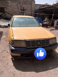 تويوتا كراون • تحتاج تعمير • كرمه علي