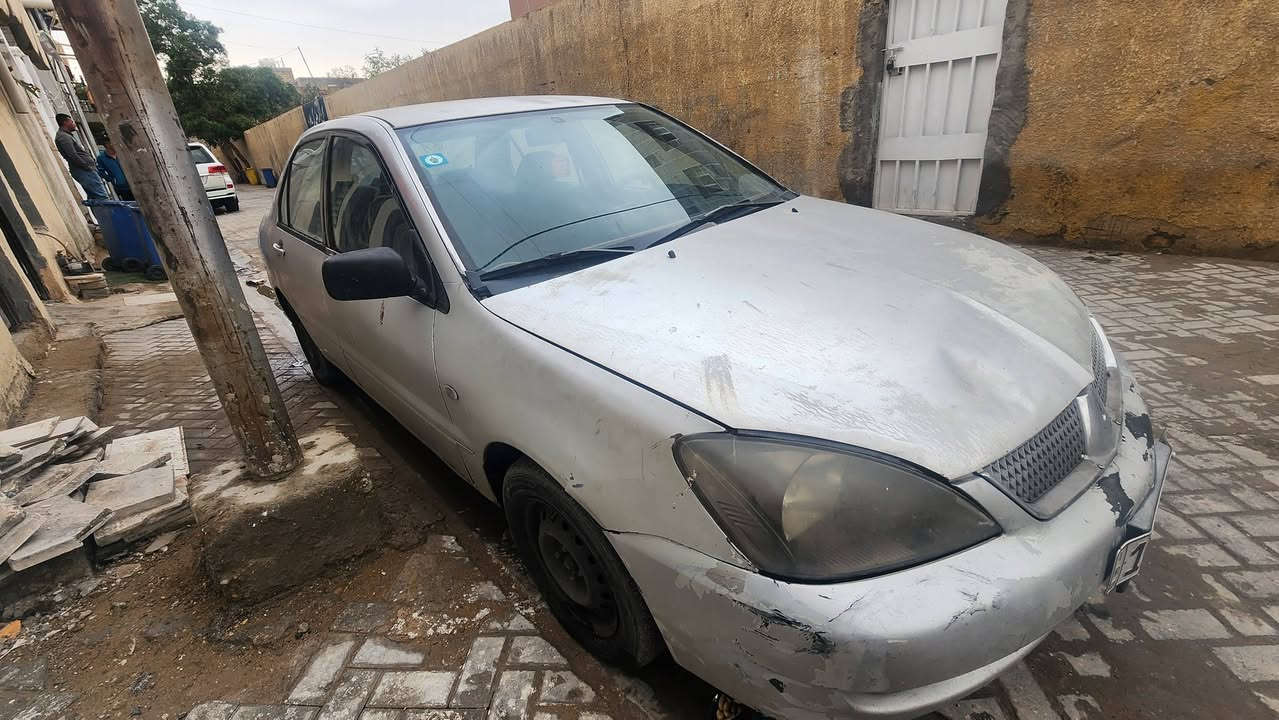 لانسر بومة ٢٠٠٣ وارد امريكي محرك ٢٠٠٠  المرغوب كير ومحرك جيد صدر امامي جديد تخم تاير كوري الاصلي جديد ادامة فيتبم وبلكات ونوزلات كلة جديد تدفئة تبريد نقص صبغ فقط جاملغ خلفي بي تعمير السعر ٦٠ وبي مجال مكان مدينة الصدر  ***********
