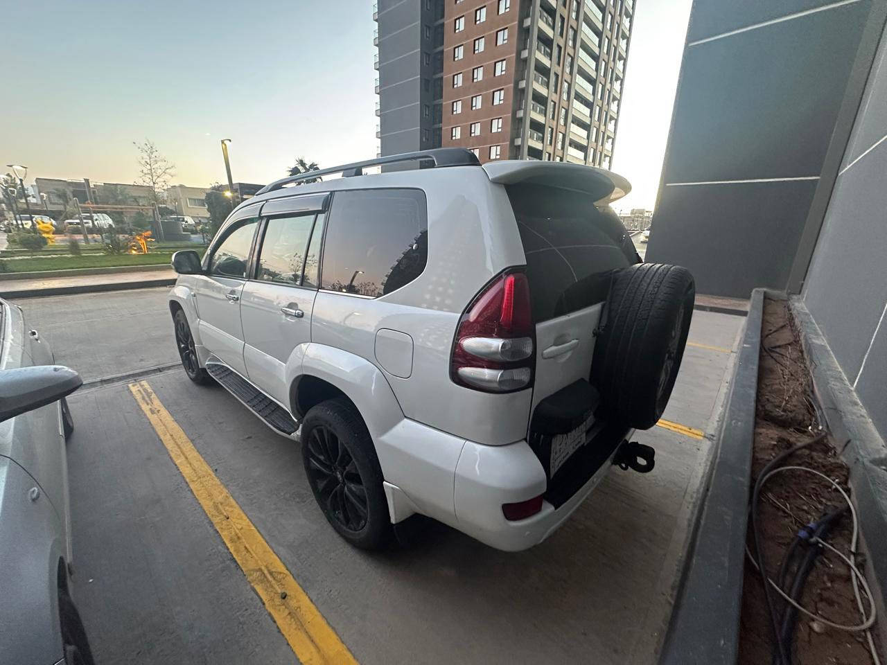 السلام عليكم 
برادو 2003 للبيع 
كفاله عامه معدم مكان الخط صبغ 
مكينه 6 سلندر 
كير مكينه حداديه كله جديد 
بيع سريع بلاش السعر 118 ورقه 
العنوان -حله مركز
لاستفسار ***********
